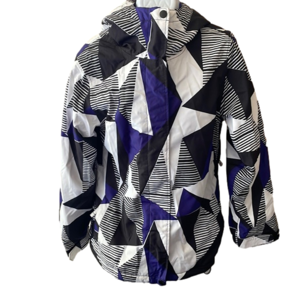 Empyre Black and White Graphic Print Ski/Snowboard Jacket in Women's Small